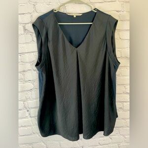 Rachel Rachel Roy Black Draped Modern Sleeveless Blouse size 2X V Neck Shirt